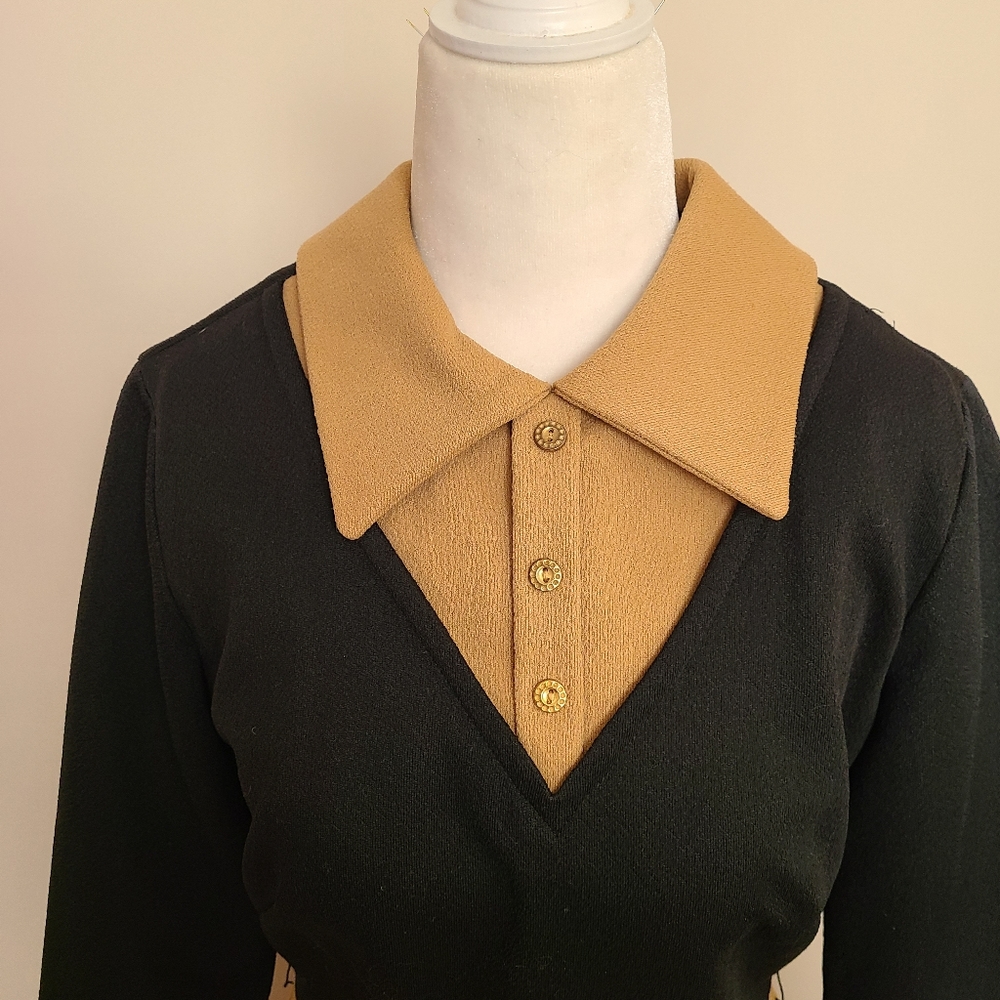 Size medium / Vintage dress, wing tip collar, 1960s dress, mod dress, a line - Picture 3 of 4